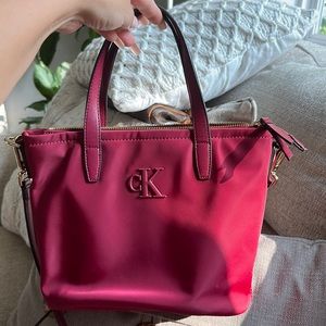 Crossbody / hand bag